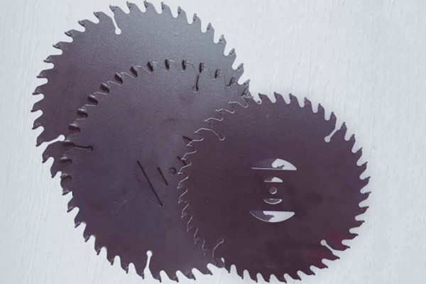 綠籬機圓盤刀片高效使用、安全規范與科學維護指南